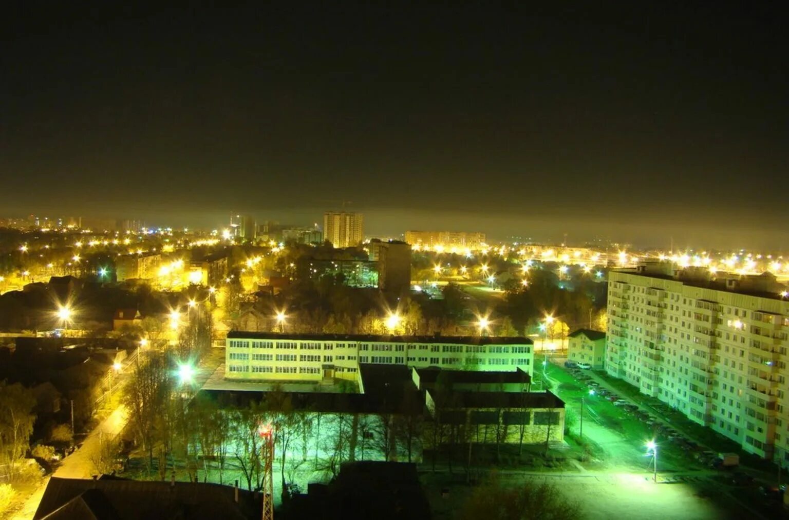 Сколько в городе домодедово. Г домодедово. ночной город домодедово. город домодедово московская область. домодедово москва город.