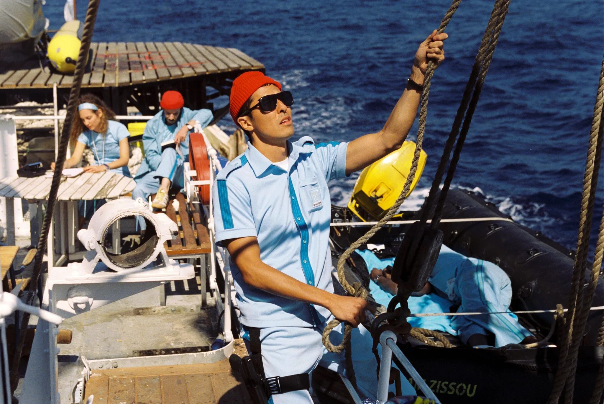 Водная жизнь андерсон. ) водная жизнь стива зиссу (2004). the life aquatic with steve zissou 2004. водная жизнь уэс. уиллем дефо водная жизнь.