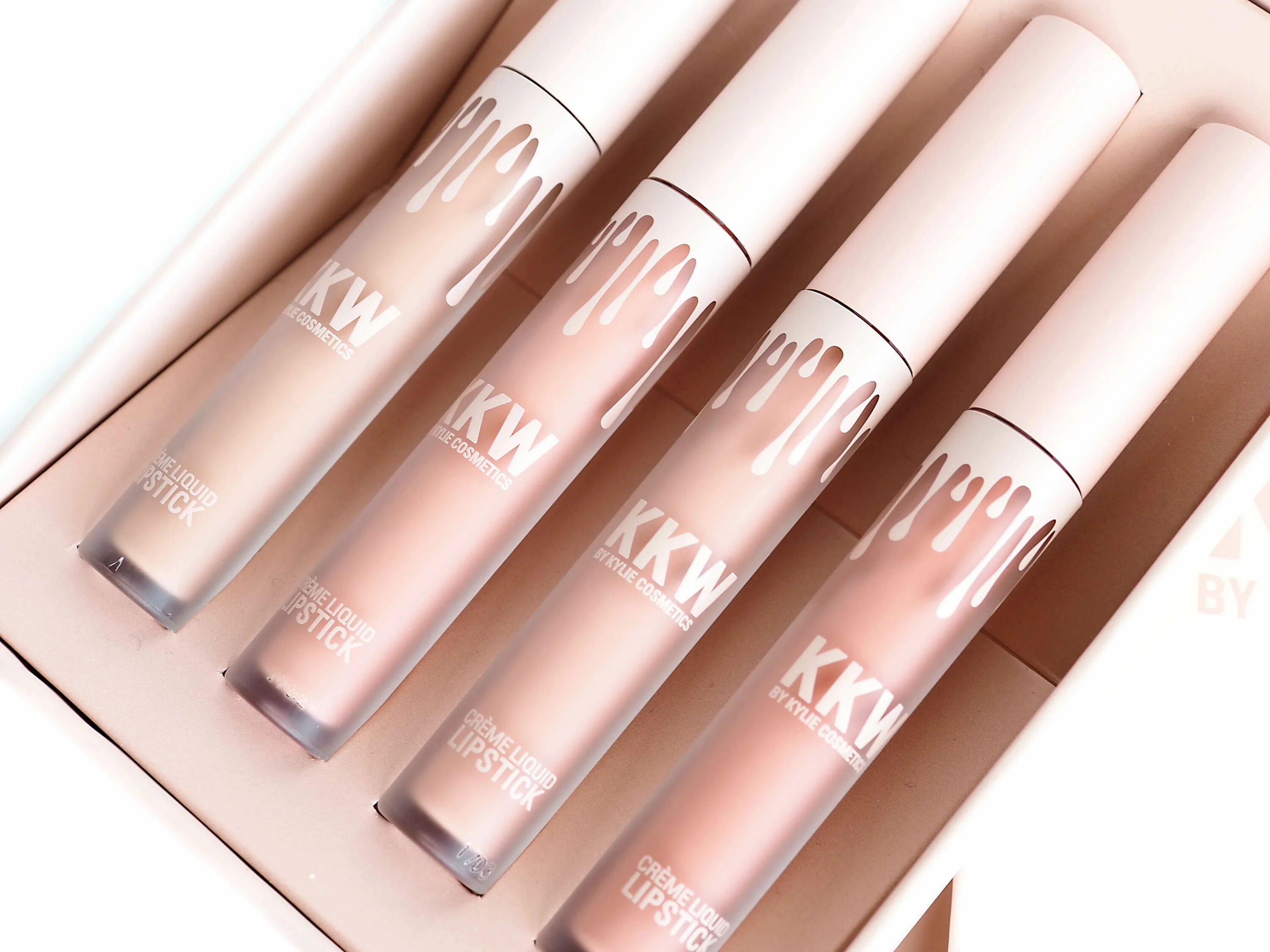 Помада KKW Creme Liquid Lipstick. KKW by Kylie Cosmetics Creme Liquid Lipstick. KKW by Kylie Cosmetics помады Creme Liquid Lip Stick. KKW by Kylie Cosmetics Creme Liquid Lipstick 6 цветов. Губная помада на вайлдберриз