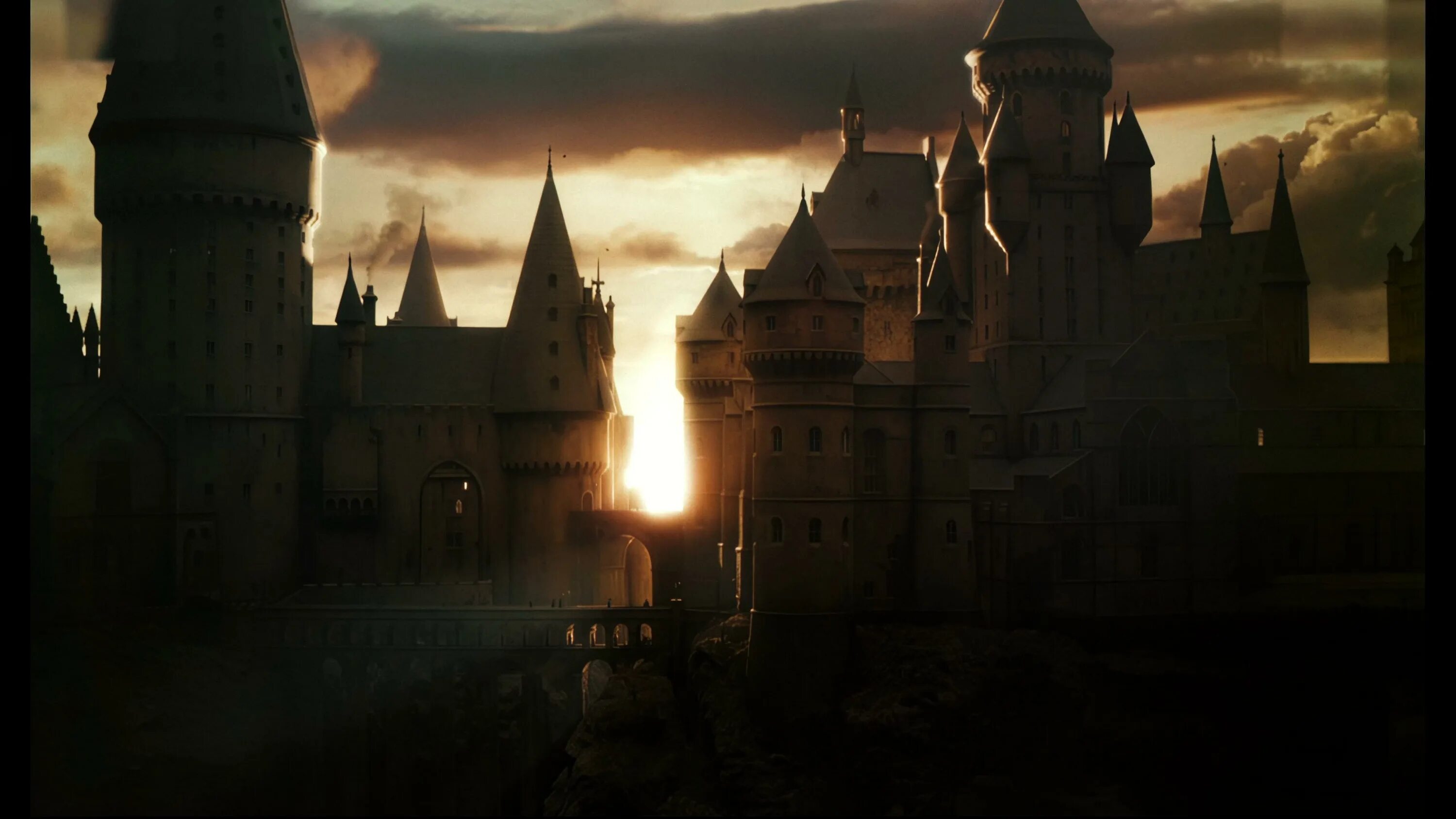 Хогвартс после битвы. Хогвартс после битвы. 2 мая битва за хогвартс. Хогвартс после битвы. Хогвартс финальная битва.