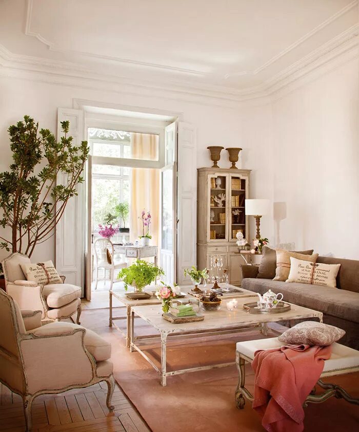 Пинтерест бежевая гостиная. Квартиры в баку фото. Un salon. Em bejenaru salon. El salón фото.