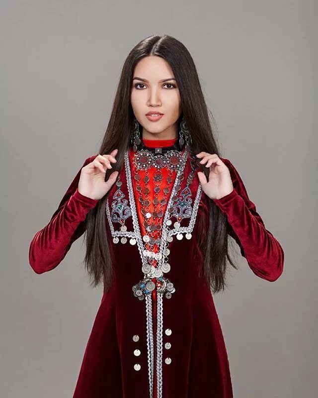 Красивые фото башкирок. Казахо башкирка. монгольская певица tatar. красивые башкирки.
