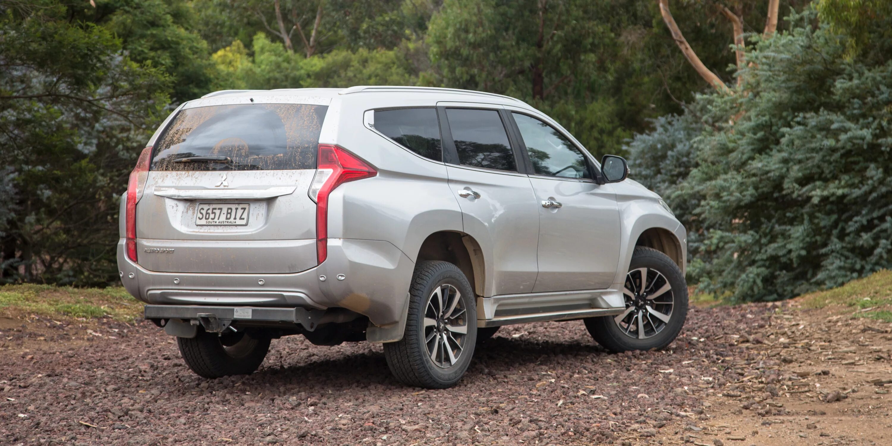 Паджеро спорт 3 расход. Паджеро спорт 2016. Mitsubishi pajero sport ultimate. Митсубисиподжеро спорт. Митсубиси паджеро спорт 2022.