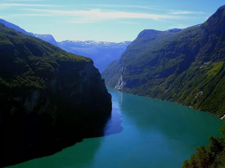 Норвегия площадь км2. Фьорды скандинавии. гейрангер-фьорд (geirangerfjorden). согнефьорд норвегия. тронхеймс-фьорд.