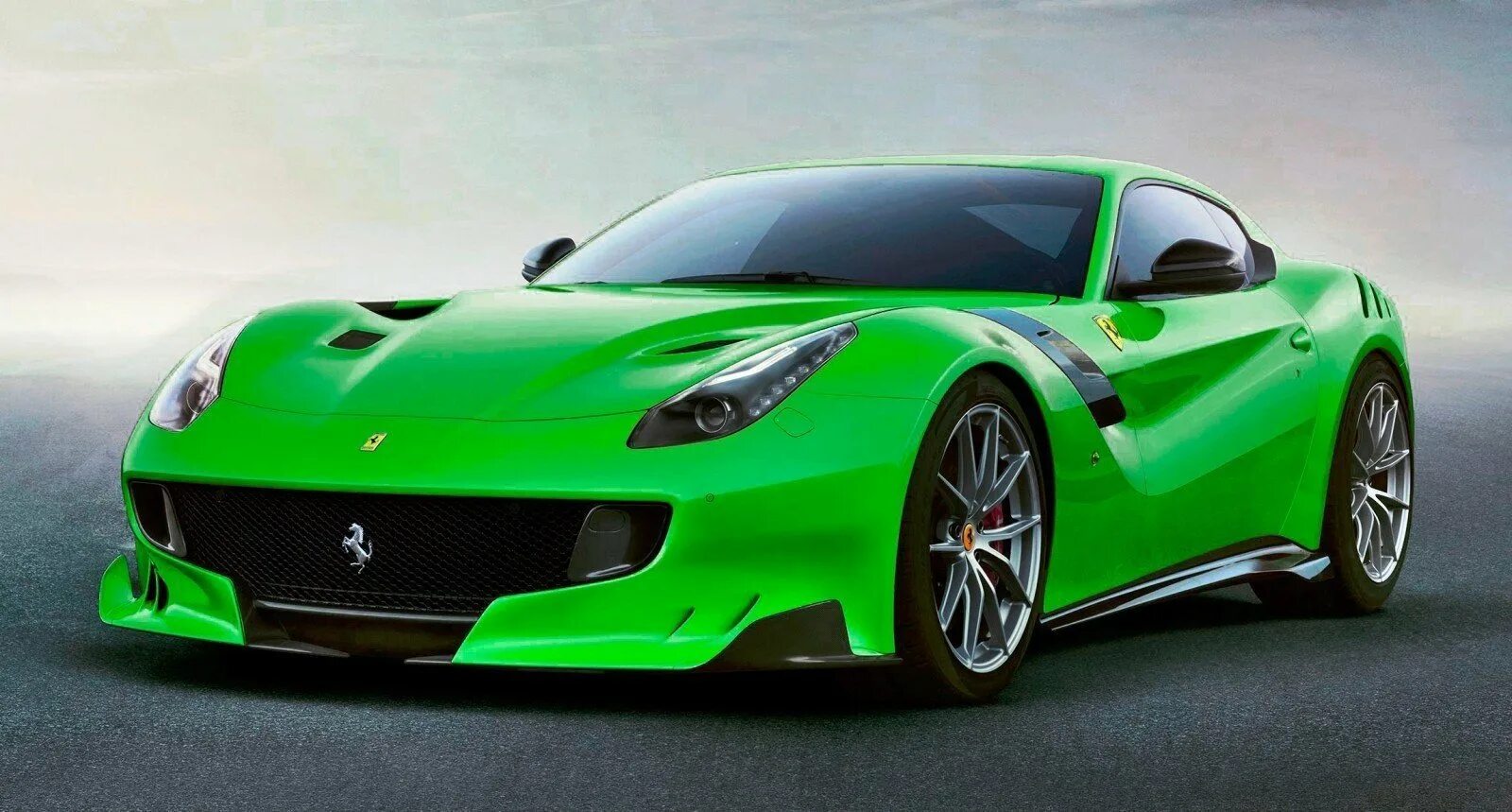 Ferrari f12 TDF Green. Ferrari: «зеленый Вольтерра». Зеленая машина. Салатовая машина.