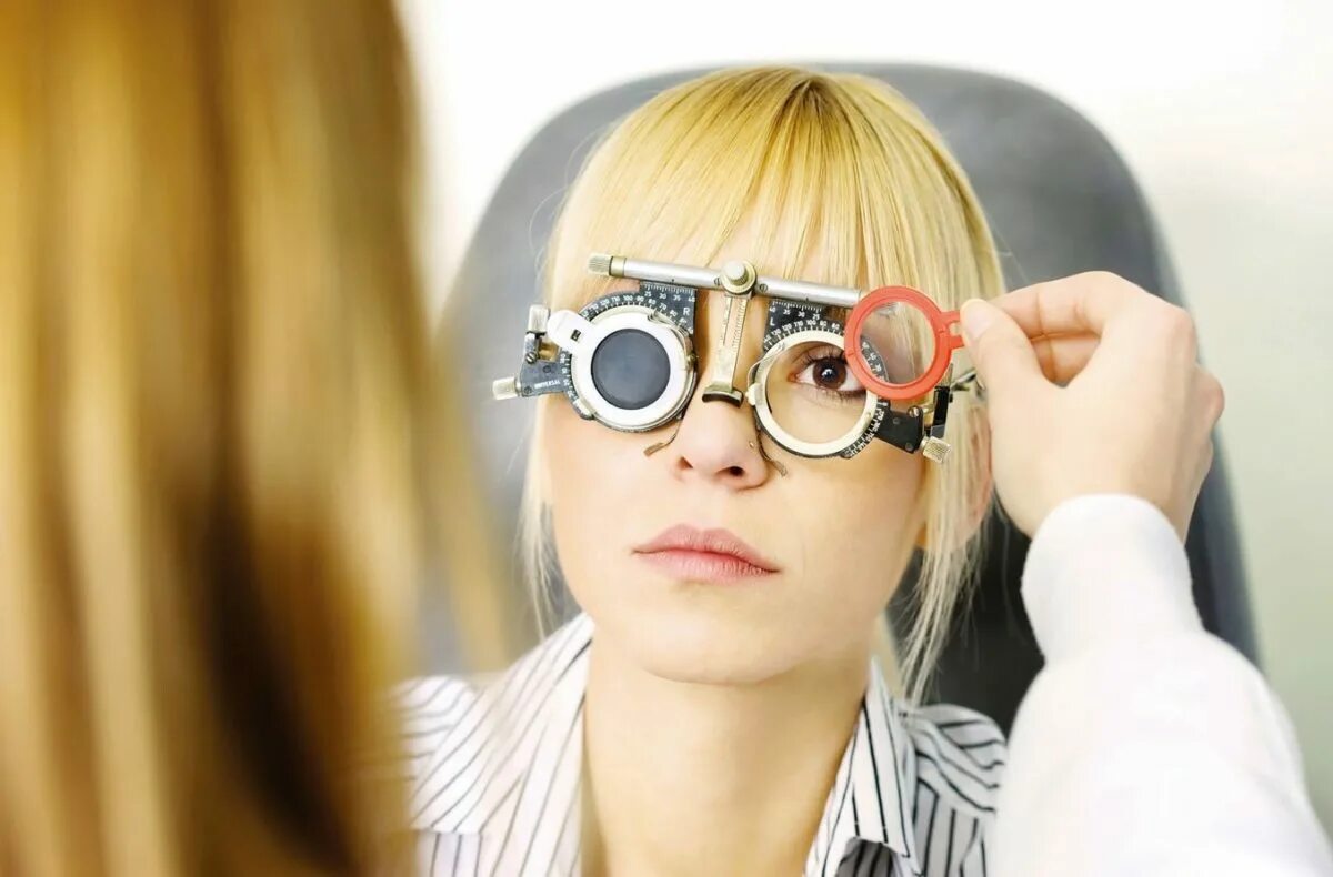 глаза очки лечение. глаза очки лечение. очки для коррекции астигматизма. очки с астигматическими линзами. глаза очки лечение.