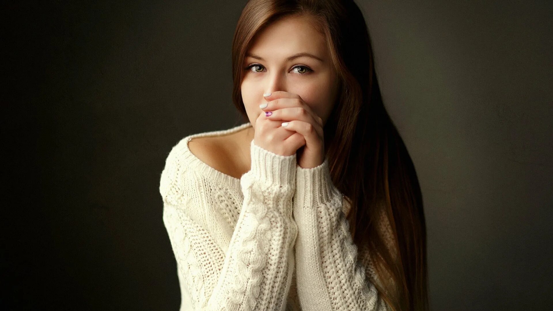 Скромные девушки где. Скромные девушки где