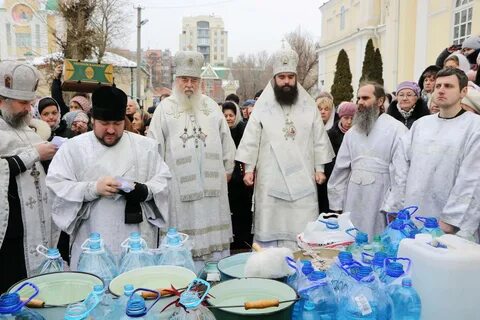 Крещенская вода окропление дома