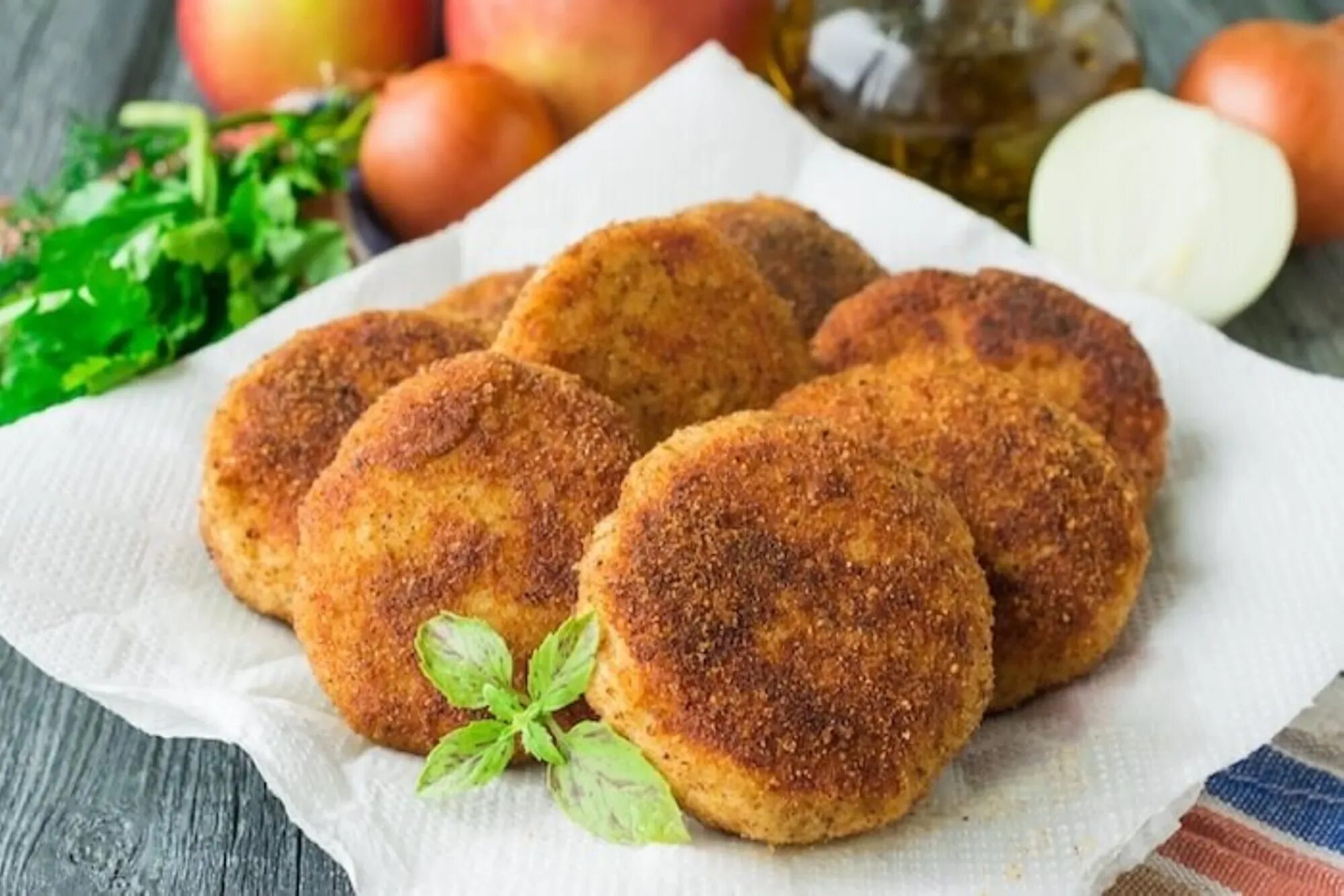 Котлеты из филе с манкой. Манные котлеты. котлеты с манкой. биточки из манной крупы. котлеты из фарша с манкой.