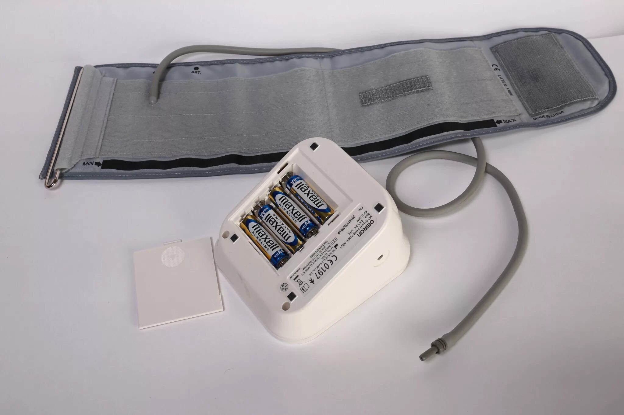 Манжет для измерения давления размеры. Тонометр omron m3 expert hem 7200 aru. манжета для измерения артериального давления для монитора dixion b5800. запчасти для тонометра. манжета универсальная.