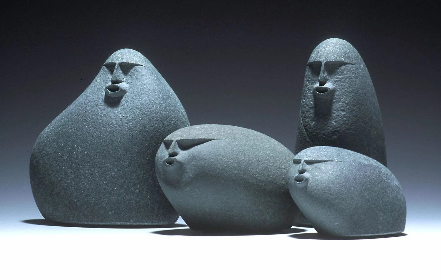 удивленные камни