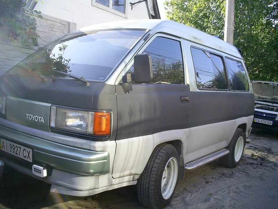 Продажа тойота литайс. Toyota Lite Ace. Тойота лит айс 1990. Тойота лит айс м 40. Toyota микроавтобус Lite Ace.