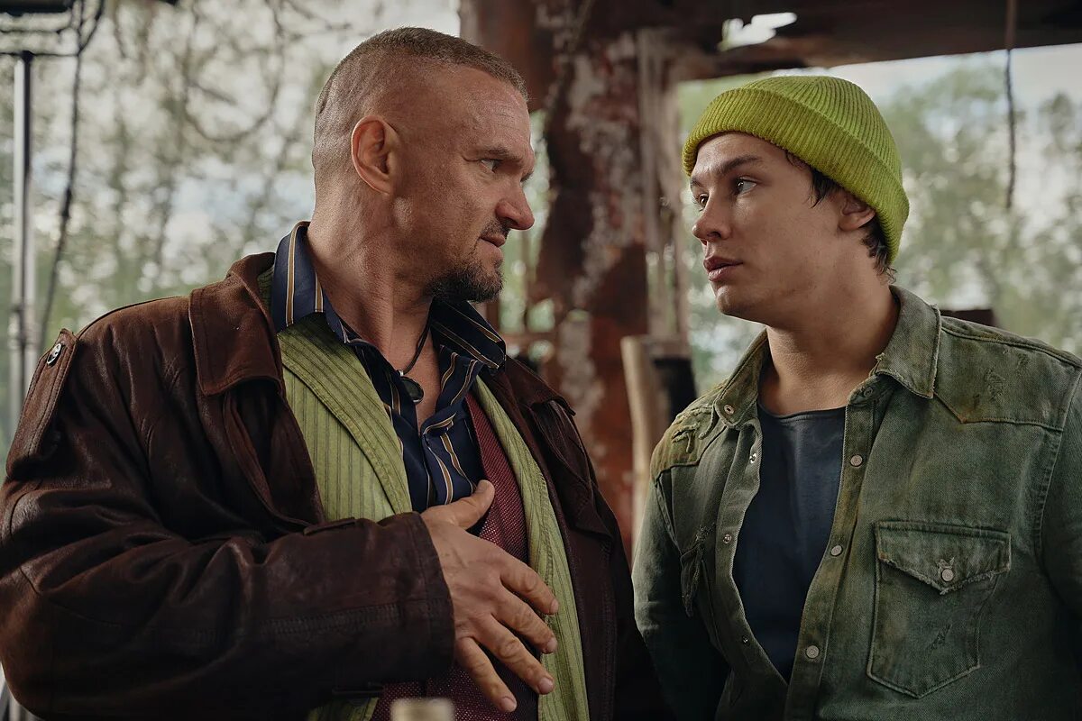 Два холма г. Два холма (2025, сериал, 1 сезон). два холма 2025. фильм два холма никита кологривый. два холма сериал 2025 2 сериал.