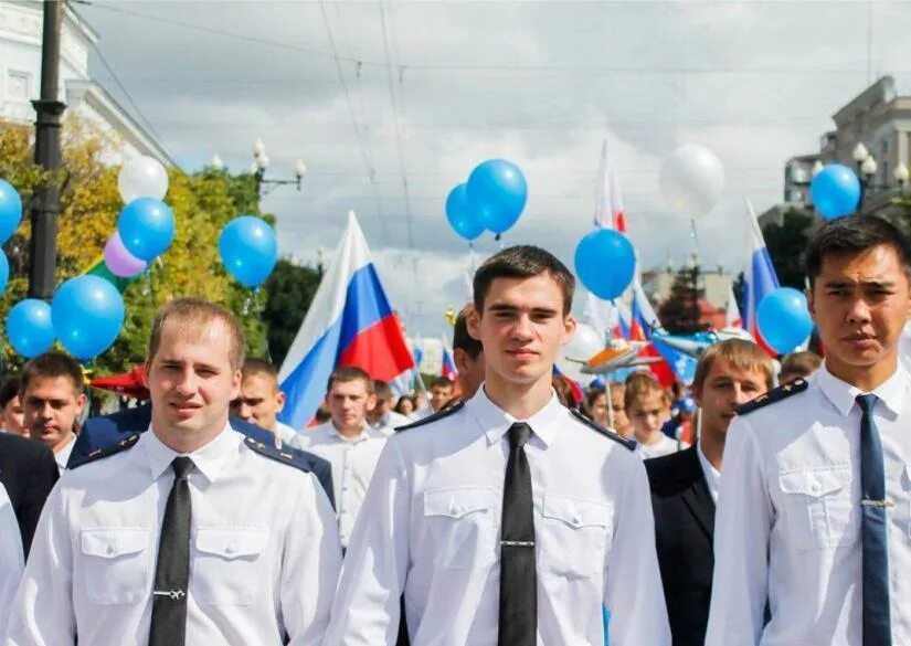 Училище гражданской авиации в санкт. Санкт-петербург летное училище гражданской. Университет гражданской авиации спб. Ульяновский институт гражданской авиации им. П.