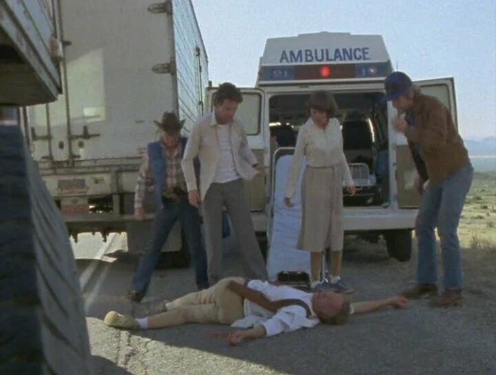 Мотель медовый месяц 1979. Тайны 1979. Тайна мотеля медовый месяц фильм 1979. Мотель медовый месяц 1979. Тайна фильм 1979.