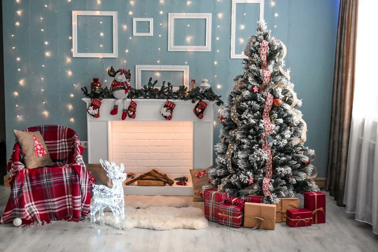 новогодняя фотозона с домиками. новогодняя фотозона. название фотозоны на новый год. фотозона на новый год 2020. новогодняя фотозона 2022 классика.