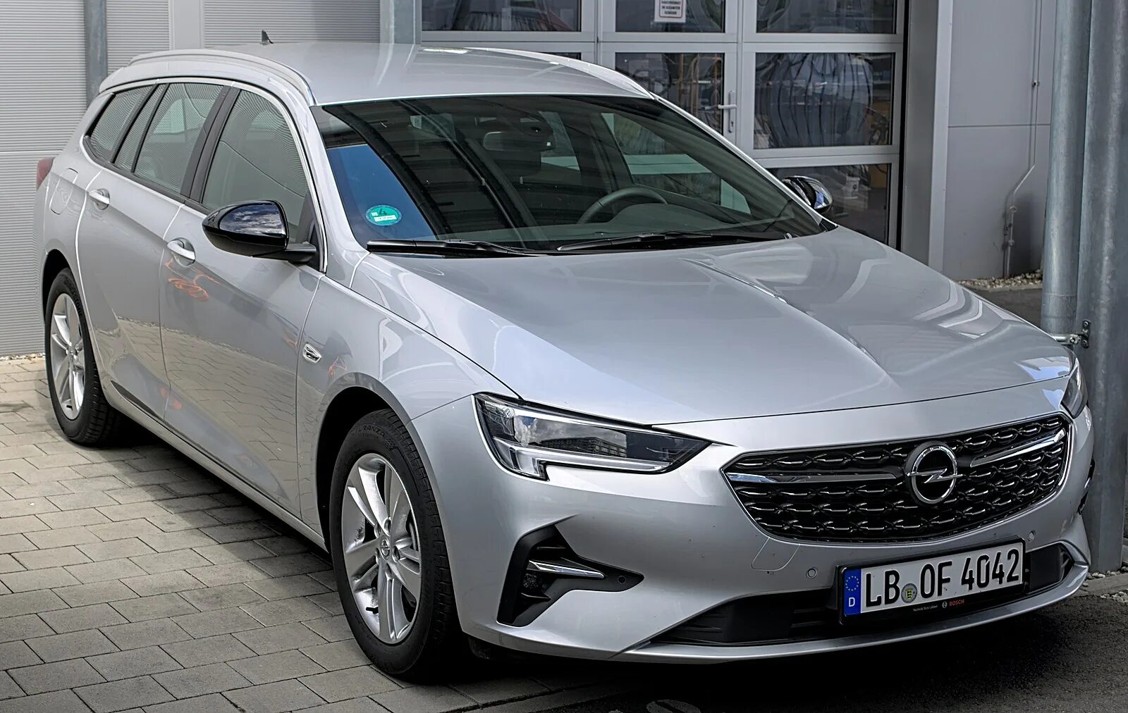 Опель инсигния б. Opel Insignia Sports Tourer 2020. Opel Инсигния 2021. Opel Insignia Grand Sport 2021. Опель Инсигния Турер 2021.