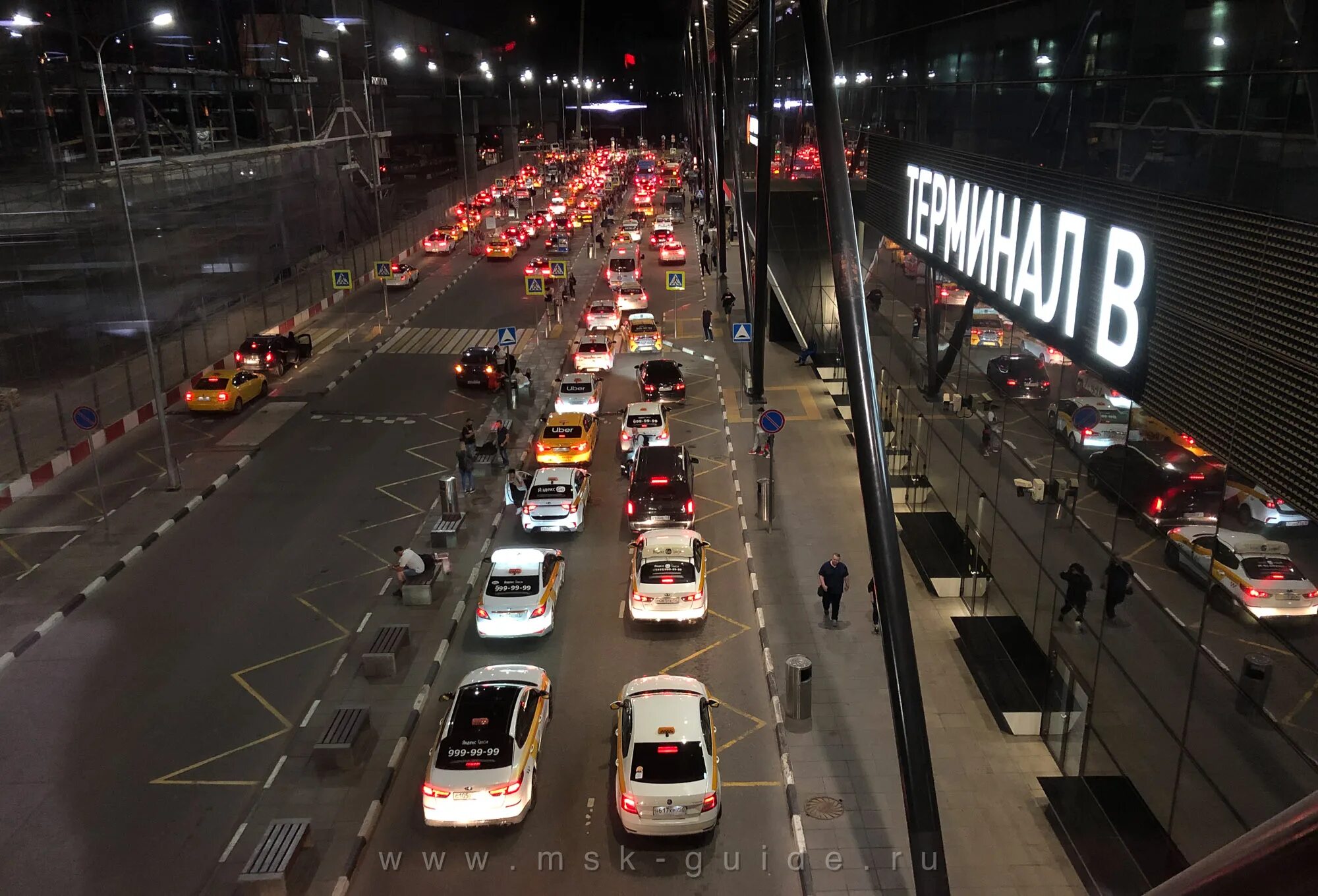 Парковка р12 шереметьево. Схема парковки терминала в в шереметьево. Парковка р12 шереметьево. Шереметьево терминал с парковка. Аэропорт шереметьево терминал д.