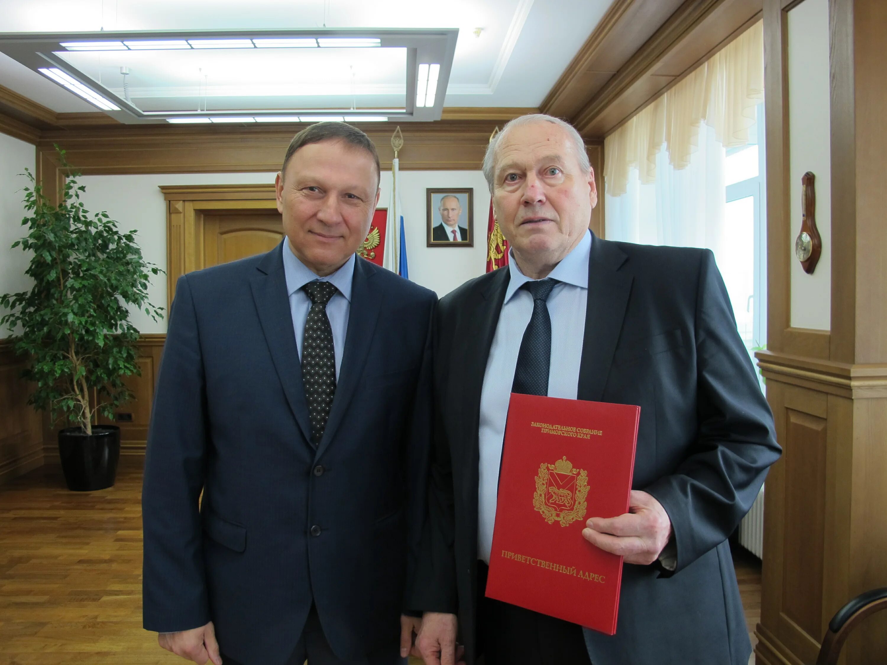 Приморская краевая коллегия адвокатов. Сергеев алексей адвокат приморский край. Адвокат игнатьев владивосток. Президент адвокатской палаты приморского края. Адвокат пухов, адвокатская палата приморского края.