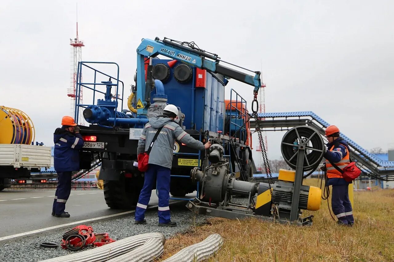 Узел запорной арматуры 127 транснефть. Харьковская область нефть газ. Насосная система плоскосворачиваемых рукавов транснефть. Транснефть оборудование. Транснефть оборудование.