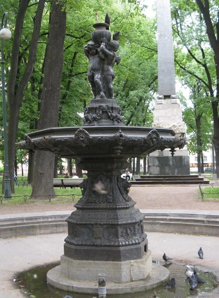 Румянцевский сад, Университетская наб., Санкт-Петербург. - Picture of Rumyantsev