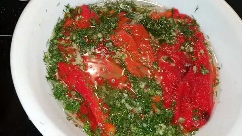 Перец жареный с зеленью и чесноком