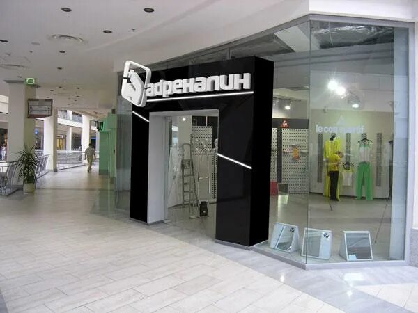 входная группа в тц. входная группа в жилой дом. группа торговый комплекс. бц w plaza 2. входные группы тц с тамбуром.