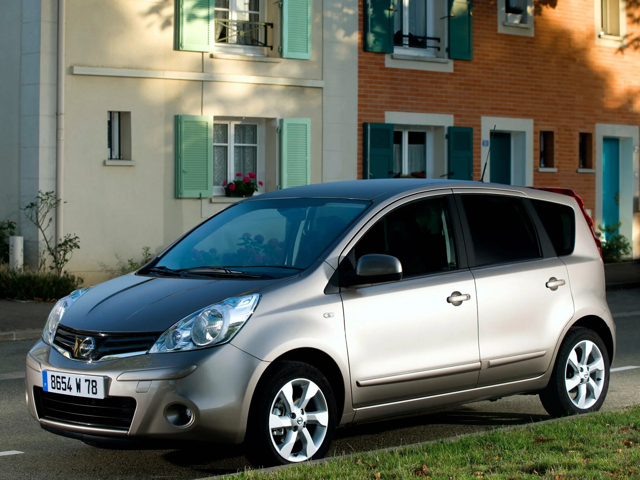 Ниссан ноут е11 отзывы. 6. Nissan note 2010. Nissan note 2009. Nissan note 2011.