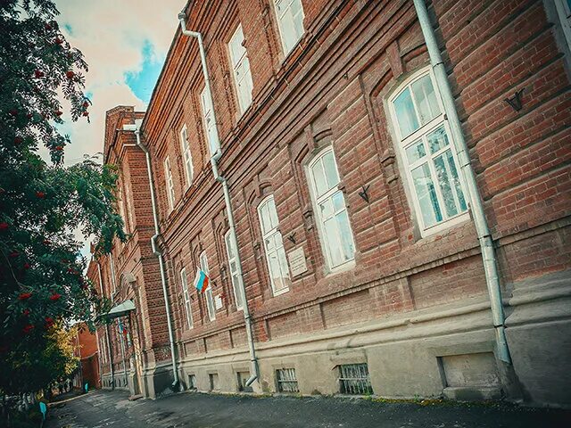 дворец творчества пятигорск официальный адрес. дом творчества красноуфимск. здание земской управы красноуфимск. дворец творчества красноуфимск. красноуфимск дом искусств.