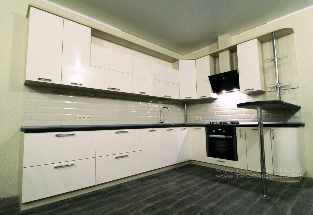 Мытье фасадов мебели. Отмываем кухонный гарнитур от жира. Отмыть фасады кухни мдф. Отмыть фасады кухни мдф. Чистая кухня.