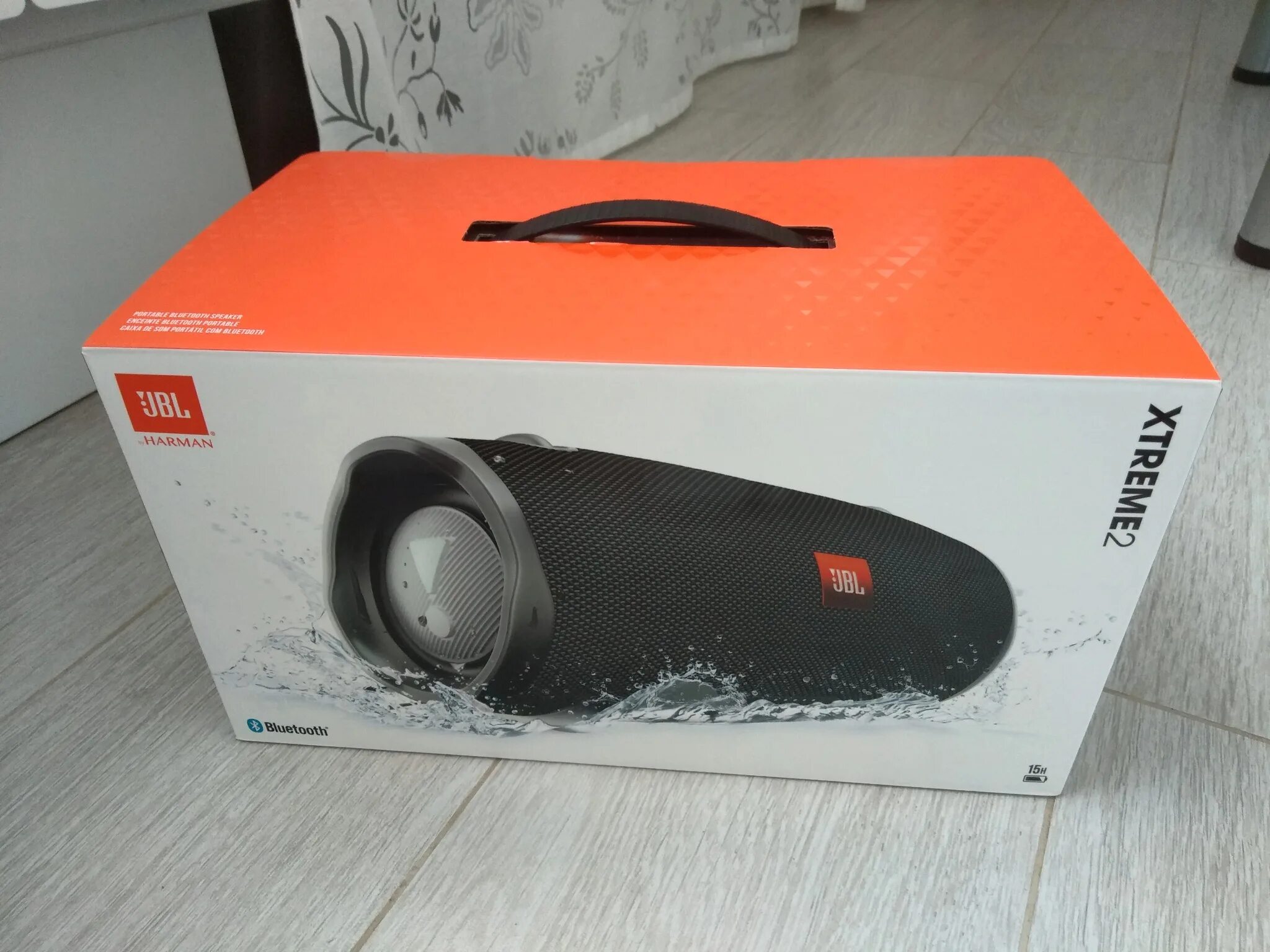 Версия jbl flip 5 на коробке. Коробочка колонка. Колонка jbl charge 4 комплектация. Bluetooth колонка портативная jbl charge 4. Портативная акустика audioclassic xpower.