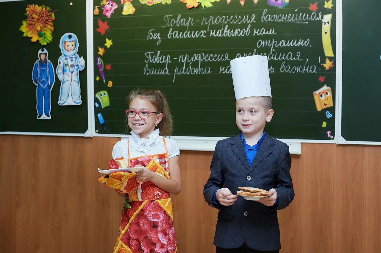 Урок профессии 1 класс. Профессии моих родителей классный час. классный час. профессии первый класс. дети в школе профессии классный час.