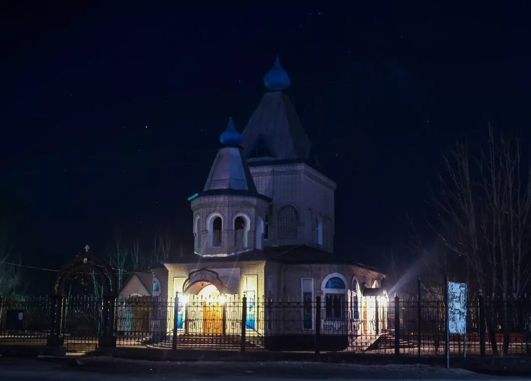 Райчихинск амурская область. Райчихинск Церковь Владимирской иконы Божией матери. Райчихинск Амурская область Церковь. Храм Владимирской иконы Божией матери Райчихинск Амурская область. Владимирский приход Райчихинск.