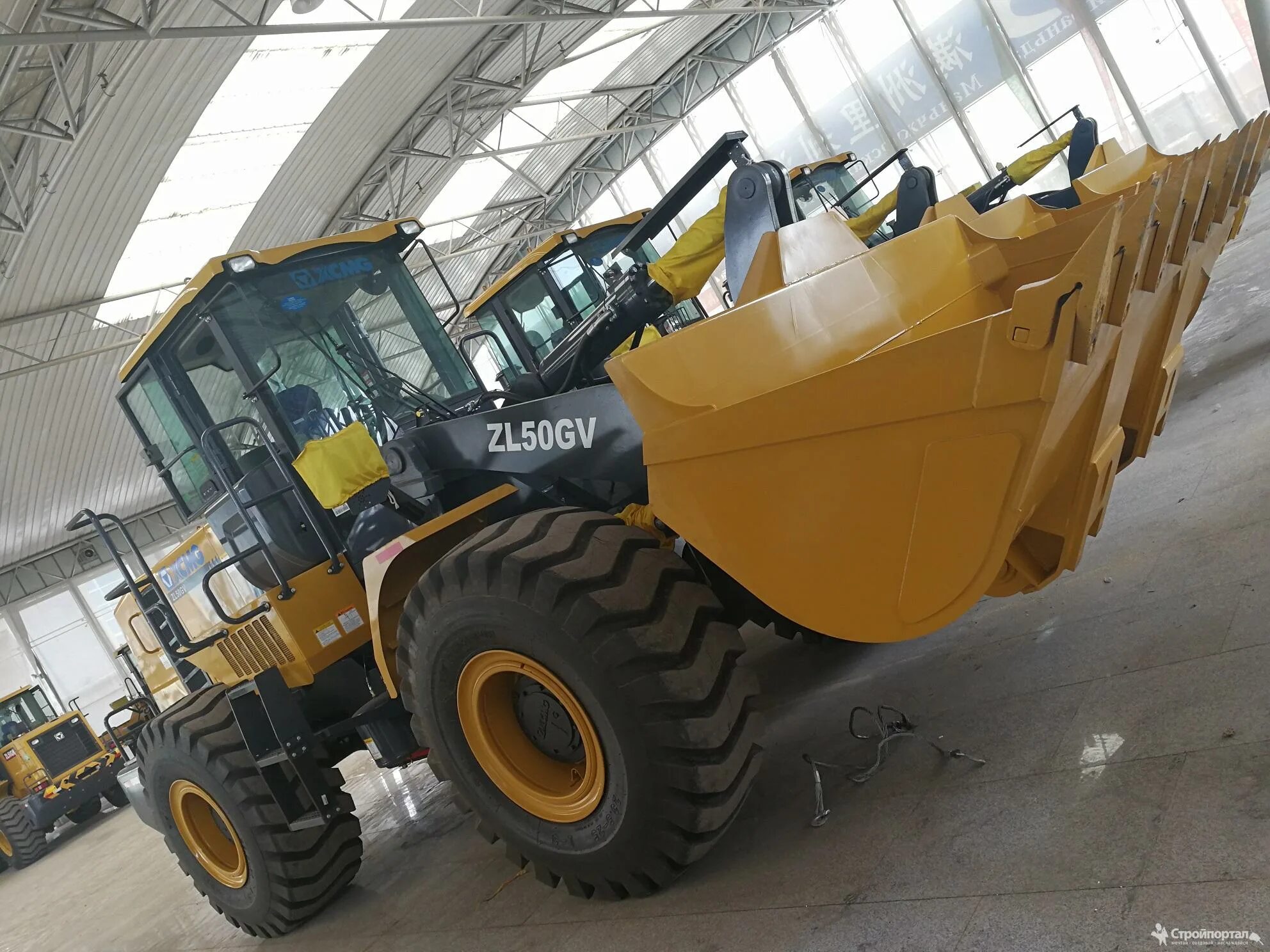 Фронтальный погрузчик xcmg 50. Фронтальный погрузчик xcmg zl50g. Xcmg zl50. Фронтальный погрузчик changlin zl50h. Фронтальный погрузчик xcmgzl30g.