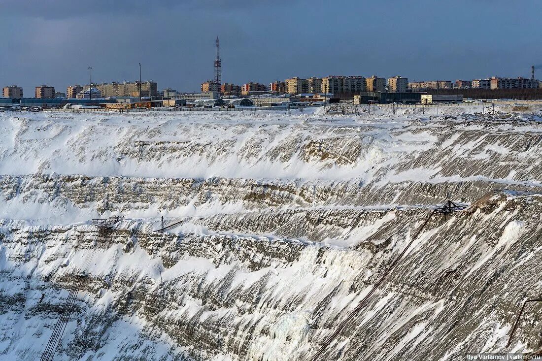 город мирный саха якутия ресторан зазеркалье. зоосервис мирный саха якутия. рынок в мирном якутия. саха мирный мирок. мирный, ул.
