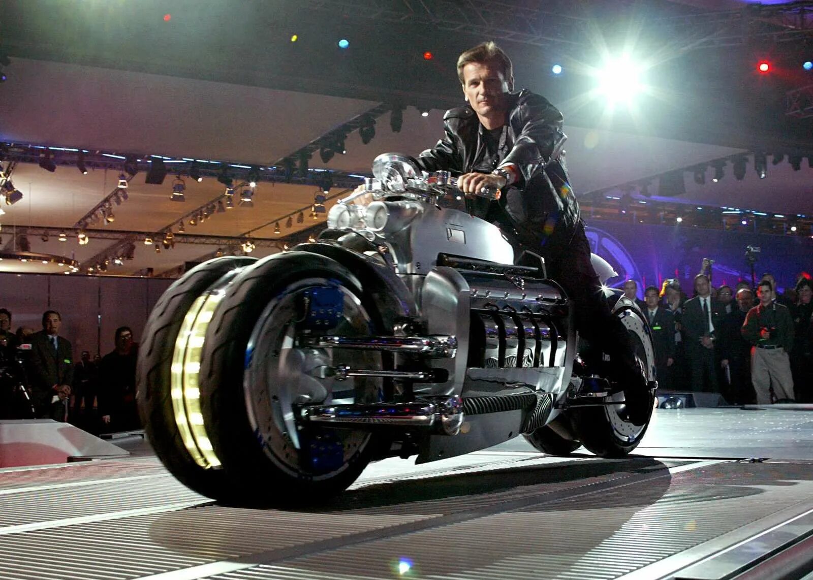 Dodge Tomahawk v10 Superbike. Мотоцикл dodge Tomahawk v10. Мотоцикл dodge Tomahawk v10 Superbike. Dodge Tomahawk v10. Байк чье производство