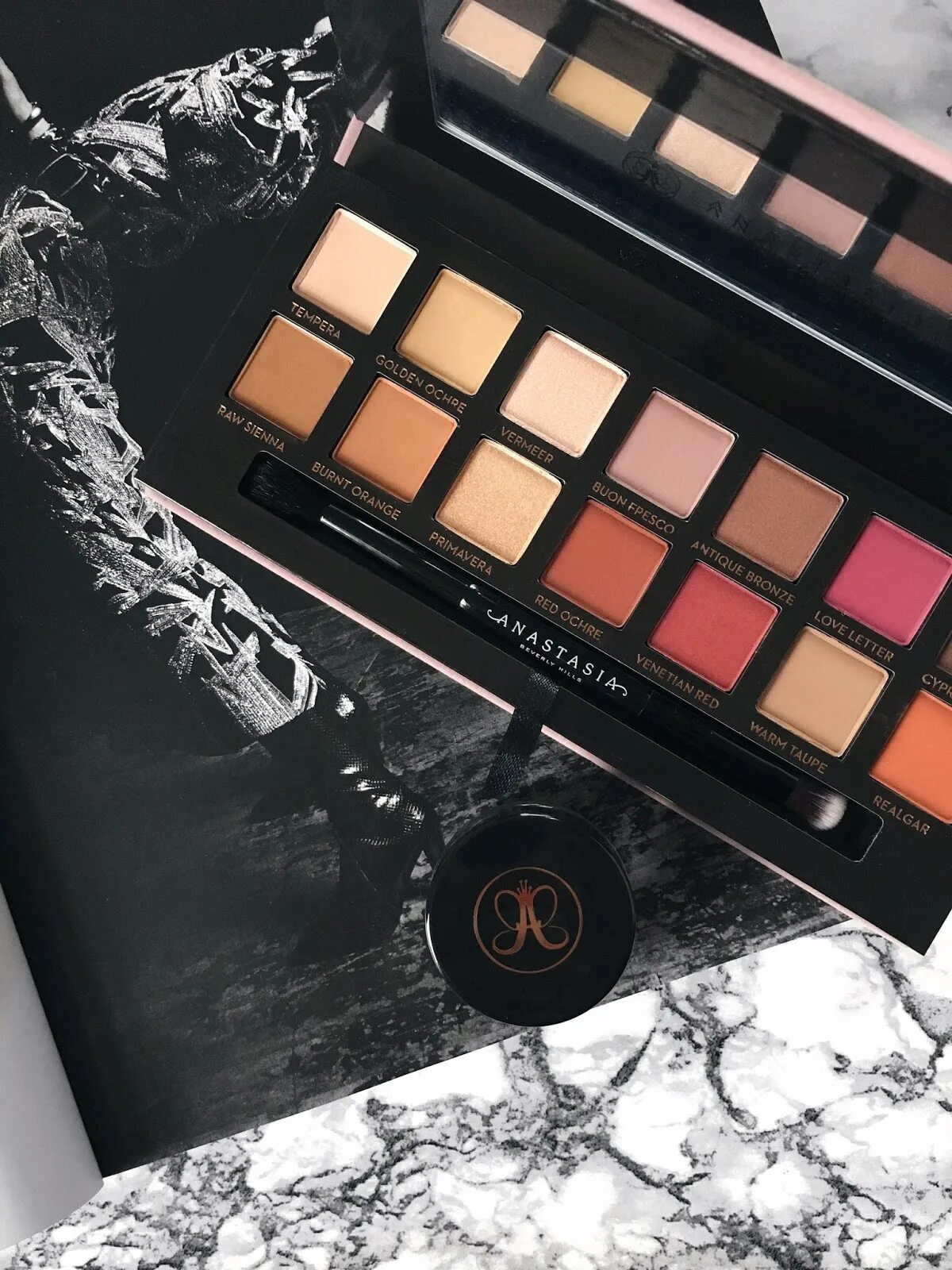 Modern renaissance. Anastasia beverly hills modern renaissance. anastasia beverly hills палетка теней modern renaissance. anastasia beverly hills renaissance palette.