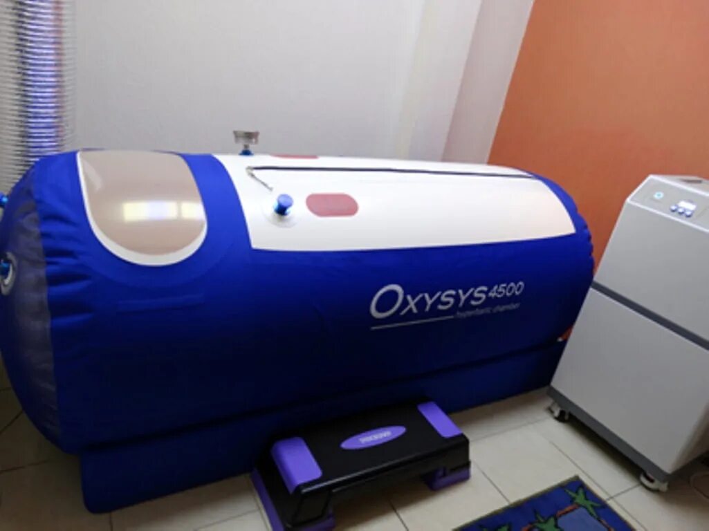 Барокамера кислородная. Кислородная капсула. Кислородная капсула. Барокамера бароокс. Барокамера кислородная.