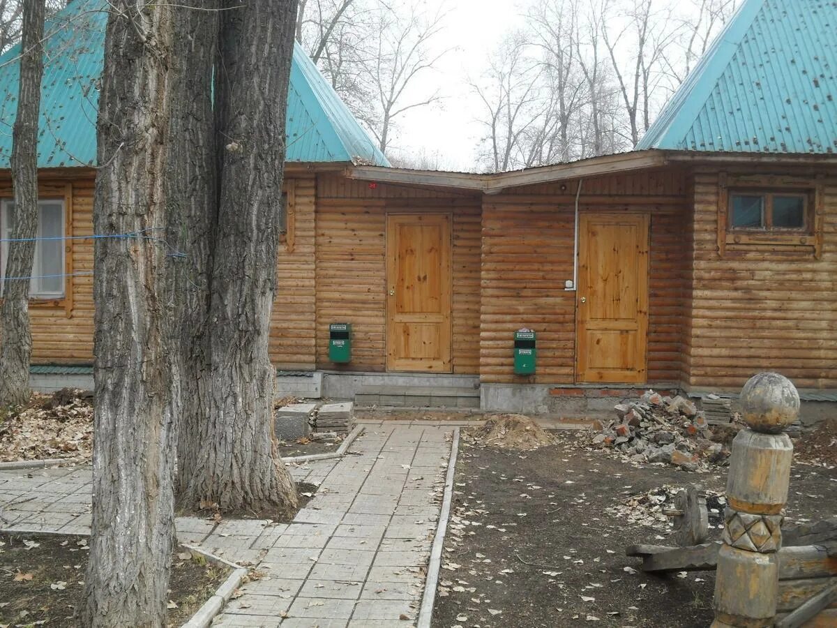 Села ривьера. Ривьера маркс турбаза. турбаза сокол баскатовка. турбаза сокол маркс.