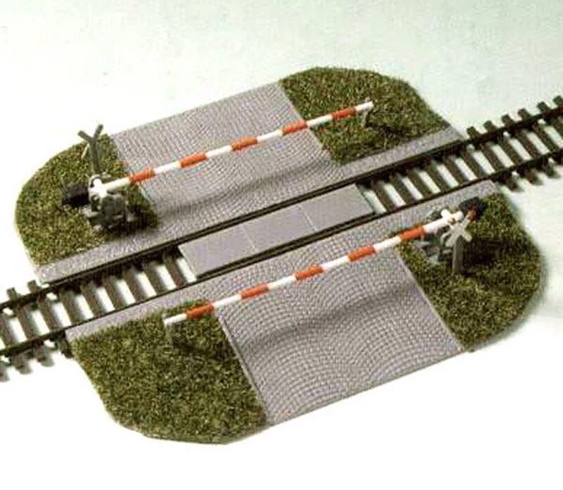 Переезд станция хабары. 4. Знак 1. Знак ж/д переезд со шлагбаумом. 1 - 1.
