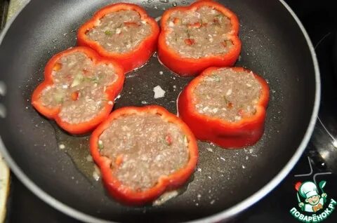 Перец с мясом на сковороде