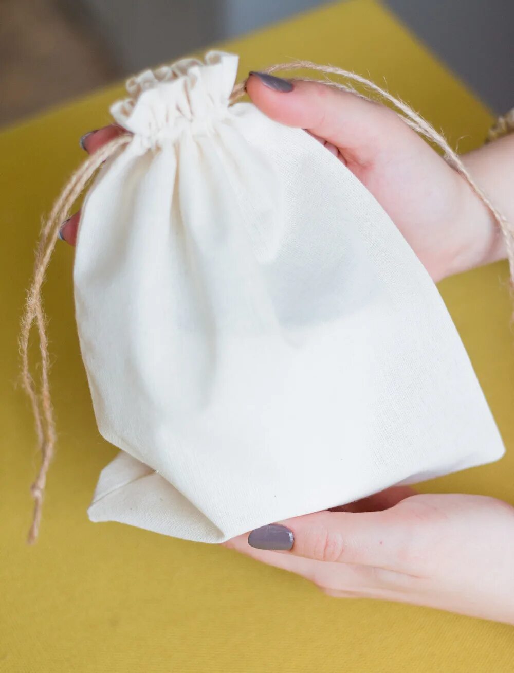 Хлопковый мешочек. Мешочек для хранения. Мешок с хлопком. Мешки из хлопка. Хлопковый мешочек.