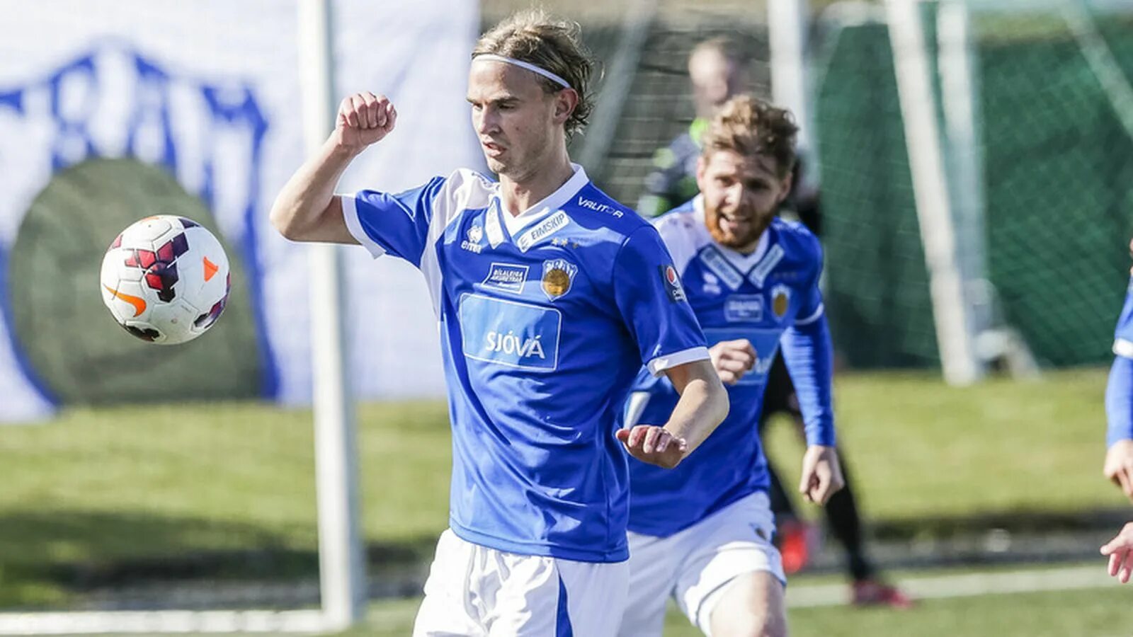 Рейкьявик фрам. Столица исландии - город рейкьявик. Фк рейкьявик эмблема. Рейкьявик фрам. Рейкьявик фрам.