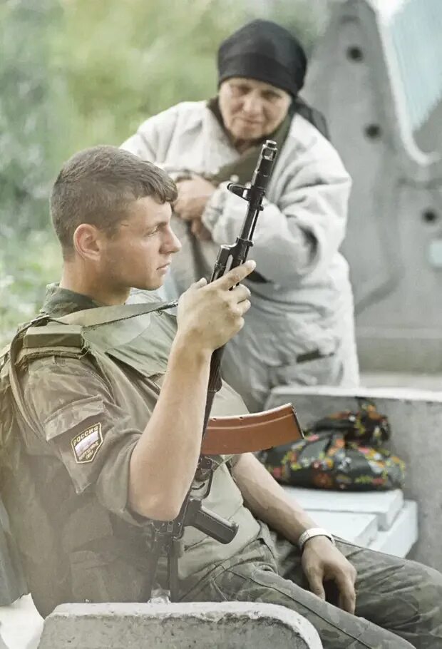 Заложники в Буденновске 1995. Захват роддома