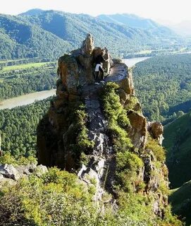 Чертов палец катунь