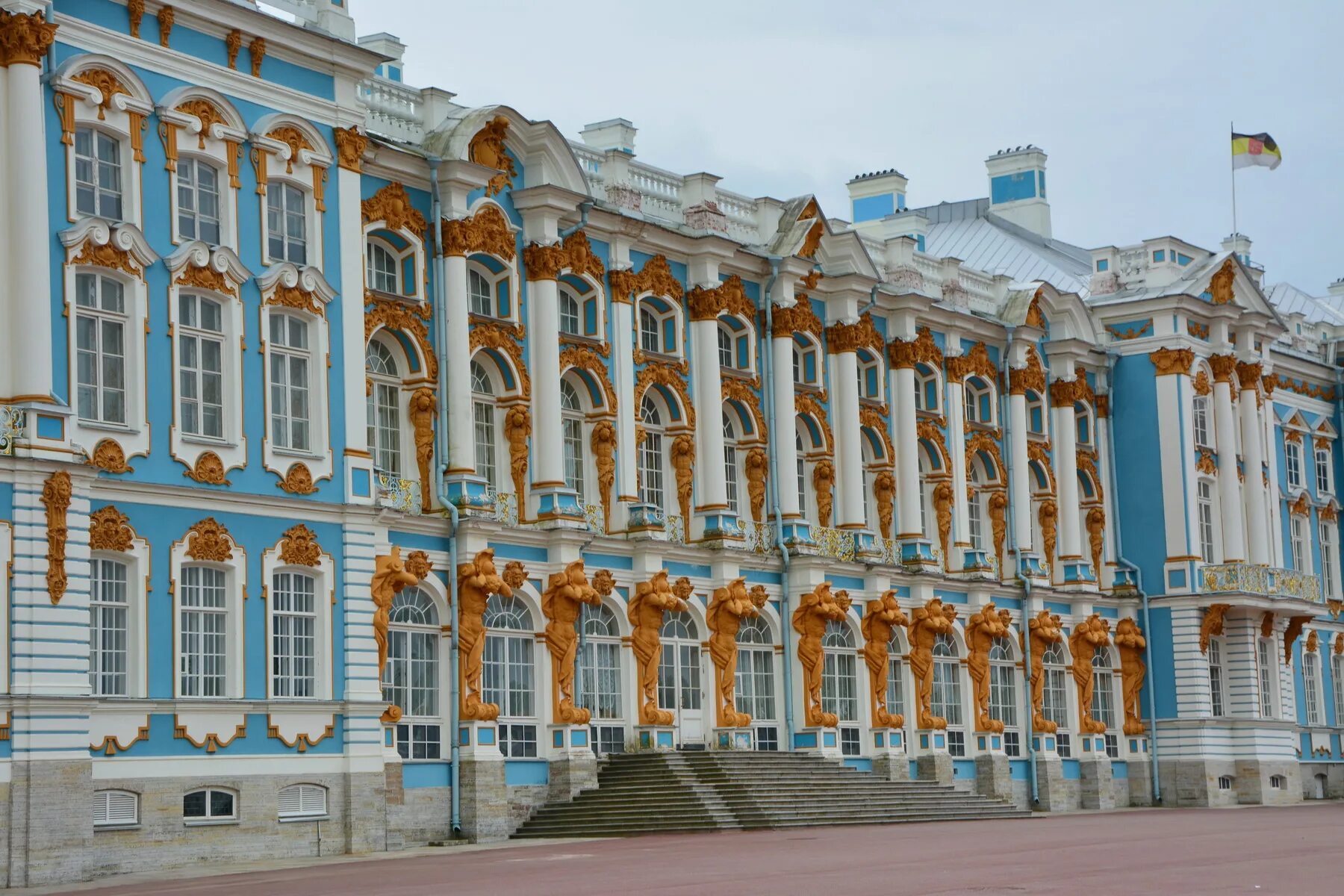 большой екатерининский дворец франческо растрелли. растрелли архитектура екатерининский дворец. екатерининский дворец барокко. екатерининский дворец стиль барокко. царское село санкт-петербург екатерининский дворец.