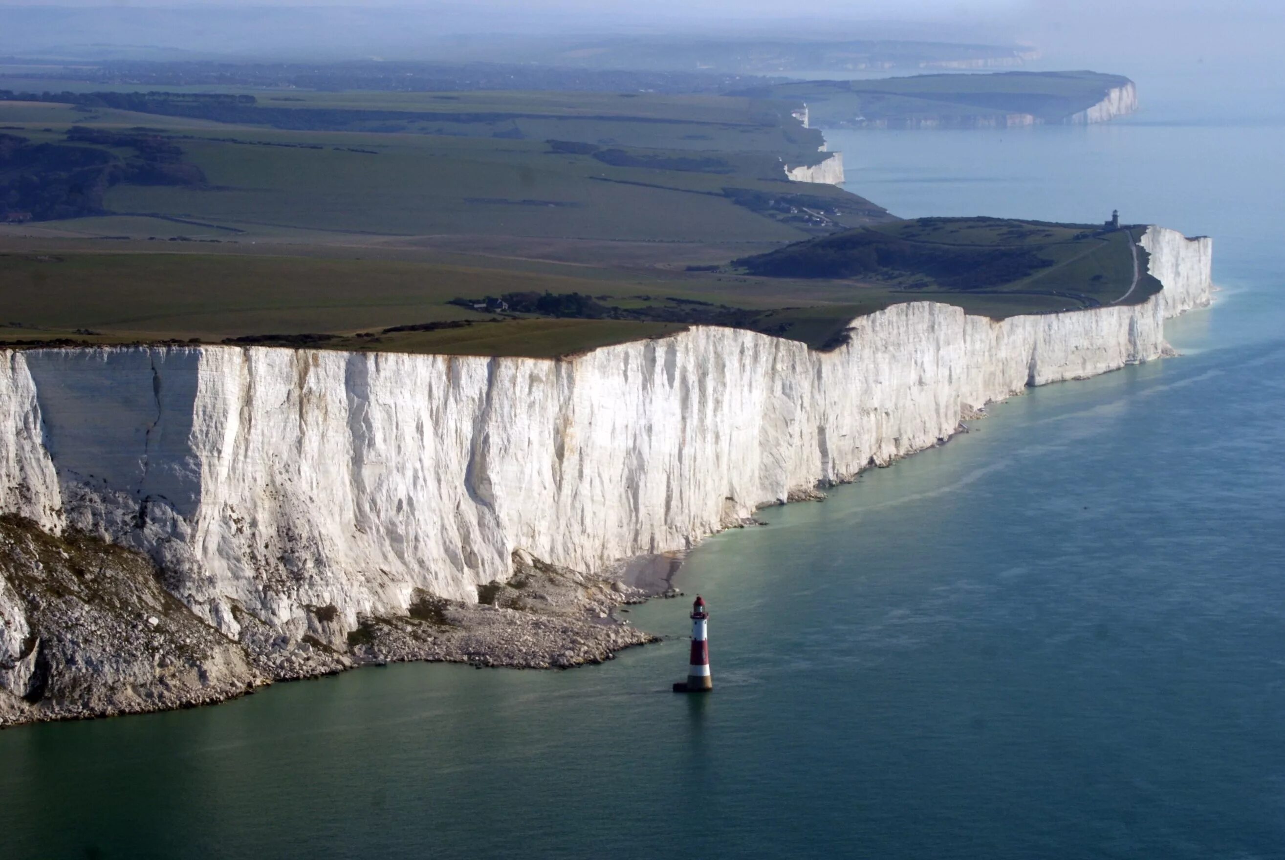 Карстовая равнина налларбор австралии. Исландия утес латрабьярг. Маяк мыс рока португалия. Мыс лендс энд англия. Парк край земли.