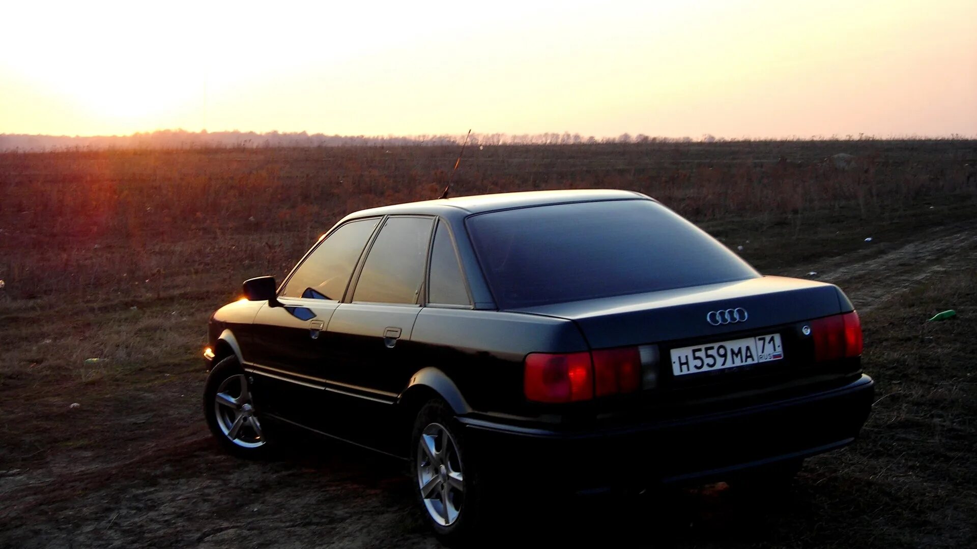 Купить ауди б4 в белоруссии. Audi 80 b4 4.2. Ауди 80 b4 черная. Ауди 80 б4. Ауди 80 б4 черная.