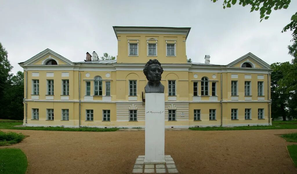 Пушкин и тверской край презентация. Город старица при иване грозном. Пушкин в старице тверской области. Старица пушкин. Старица пушкин.