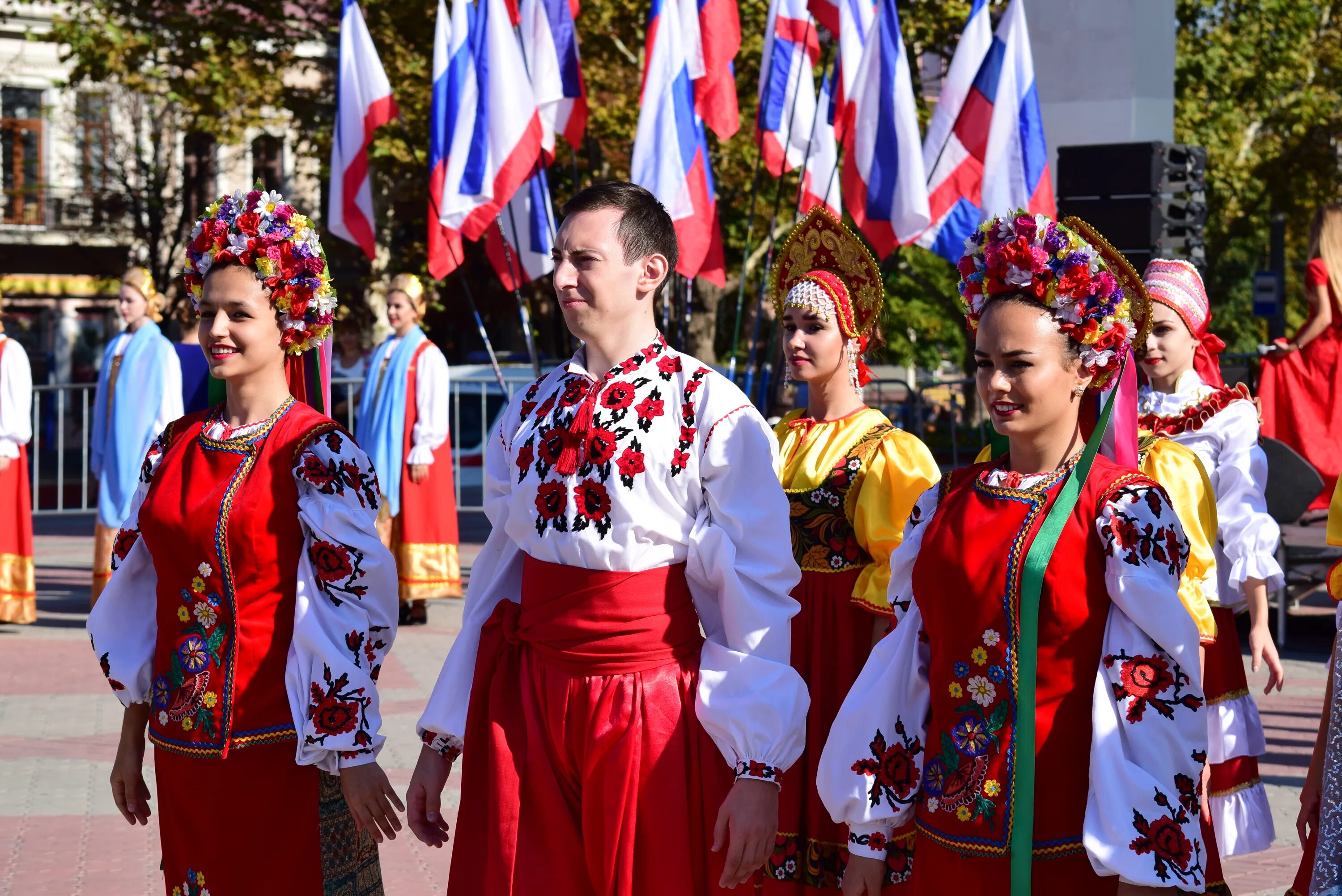 Культура Крыма. Национальности Крыма. Национальный костюм крымчан. Народы республики крым